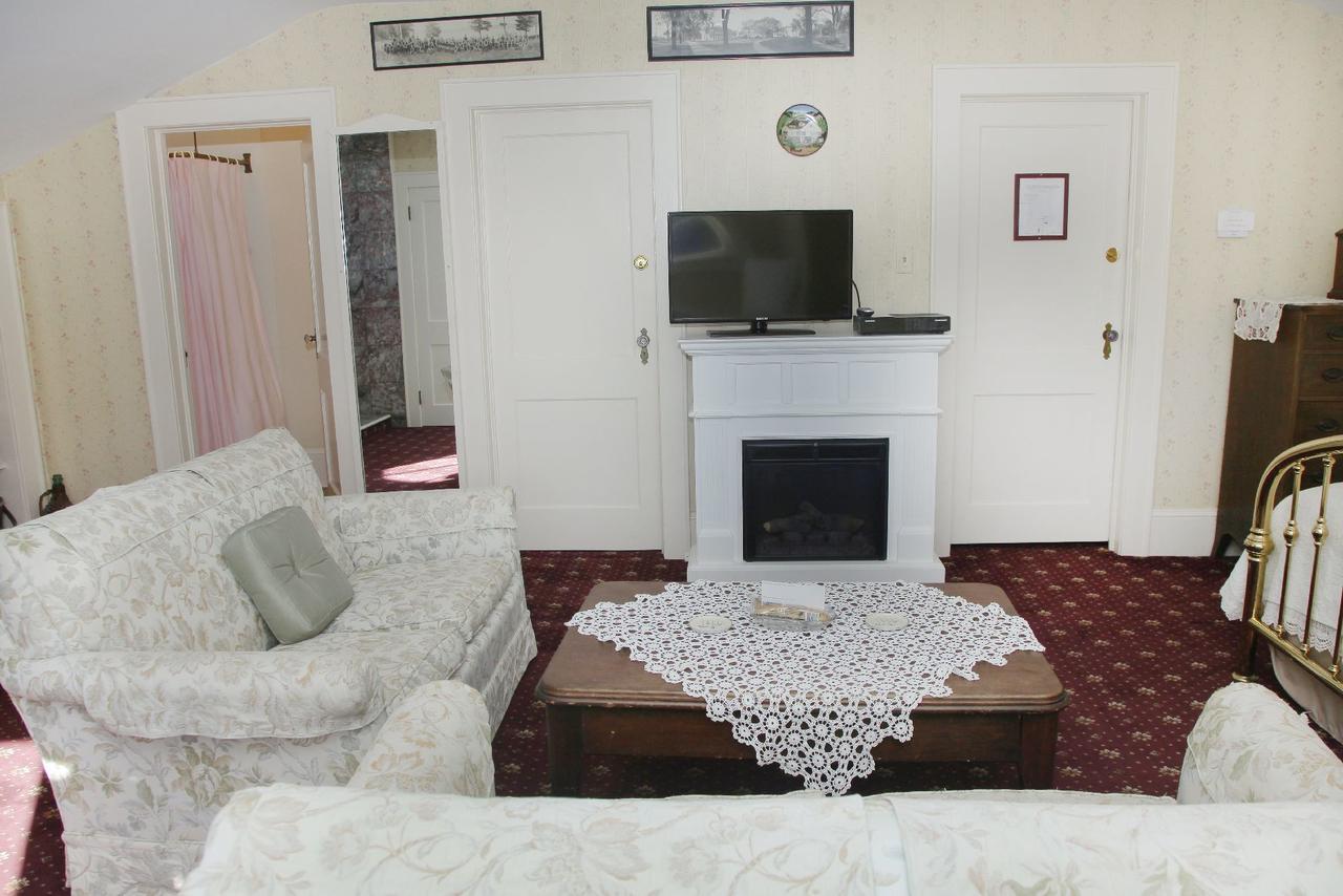 Hopewell Junction Bykenhulle House Bed And Breakfast מראה חיצוני תמונה